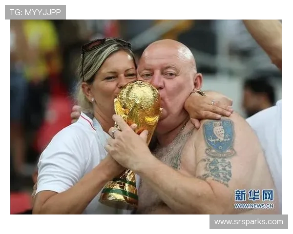 伊斯坦布尔与巴塞罗那的足球对决激情碰撞引发的战术较量与球迷热情